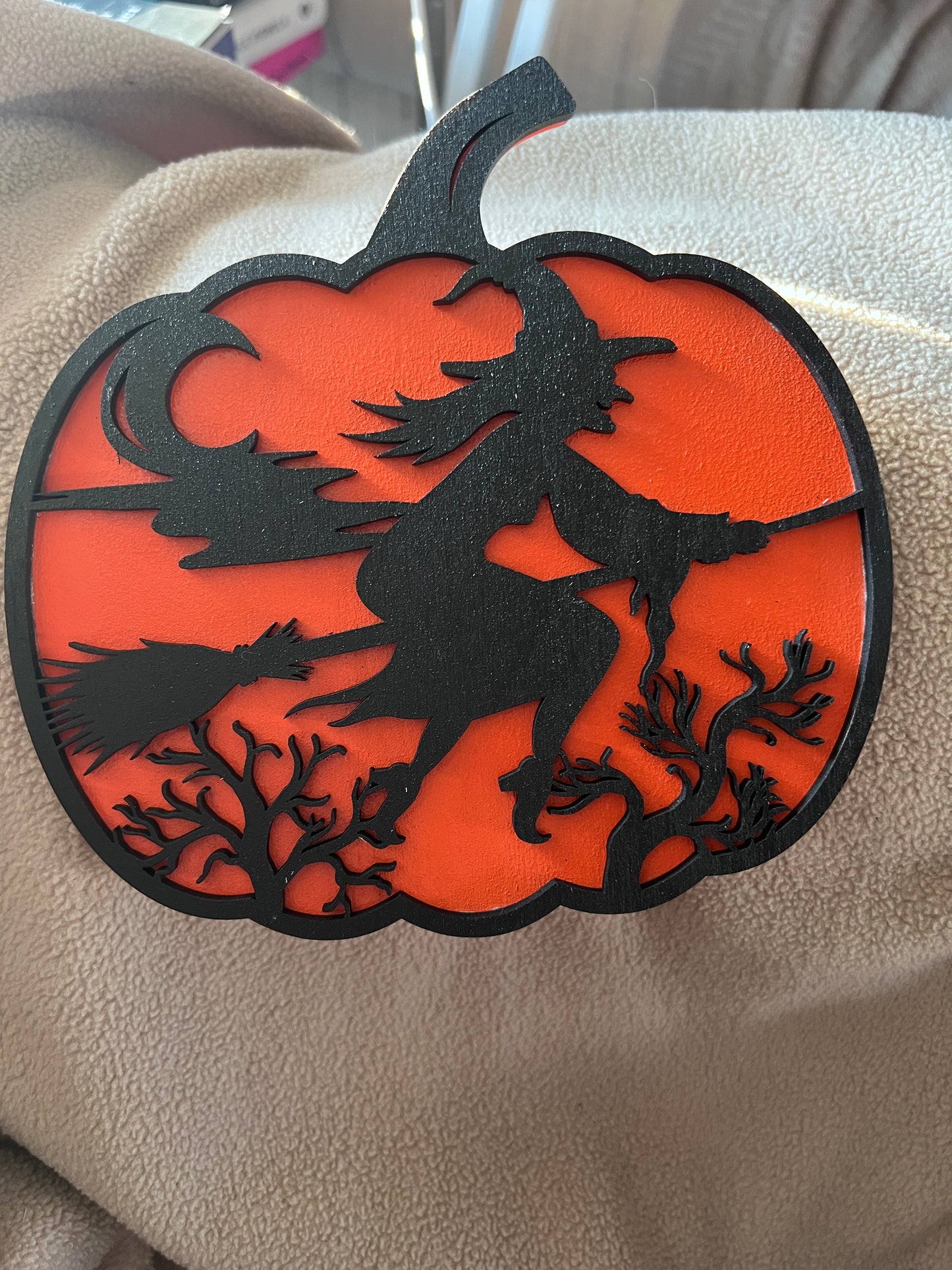 Layered Halloween Pumpkin Signs – Handcrafted Wooden Silhouettes